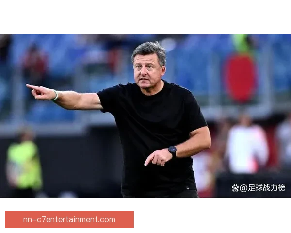 乌迪内斯频繁更换主帅艰难保级成困境球队管理大考