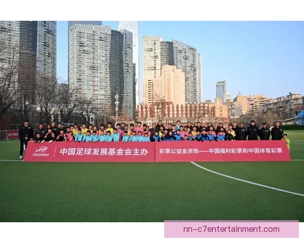 巴塞罗那携功勋名宿共推青训计划培养未来球星 巴塞罗那携功勋名宿共推青训计划培养未来球星
